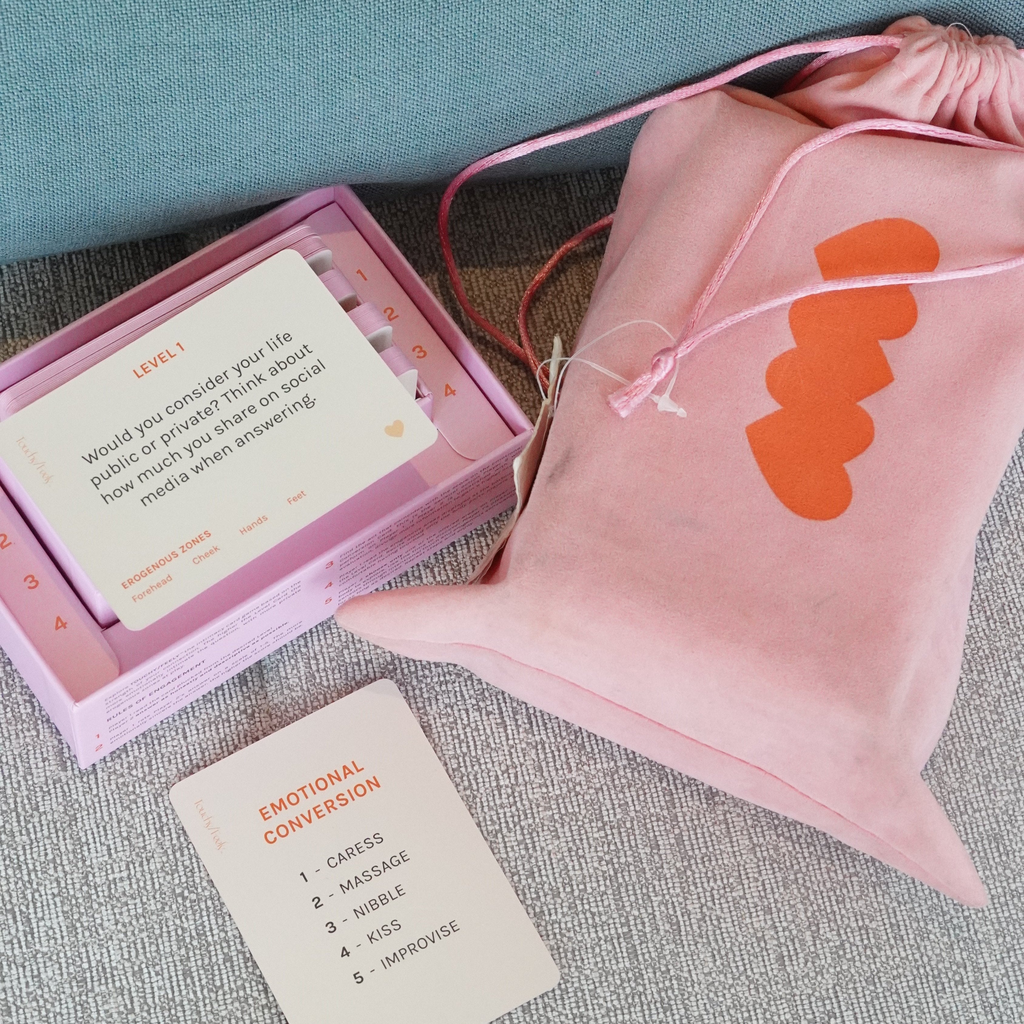 TOUCHY/FEELY intimacy card game — A Date & Connection Game