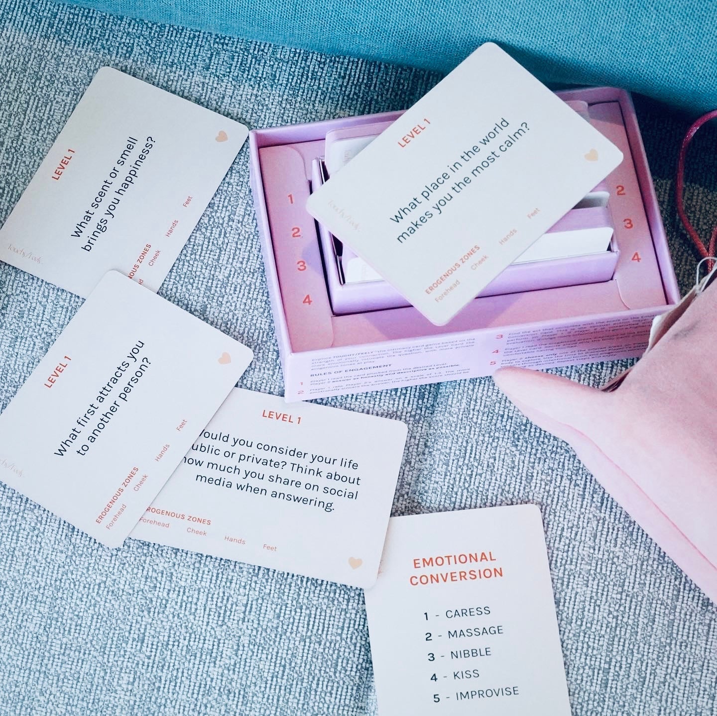 TOUCHY/FEELY intimacy card game — A Date & Connection Game